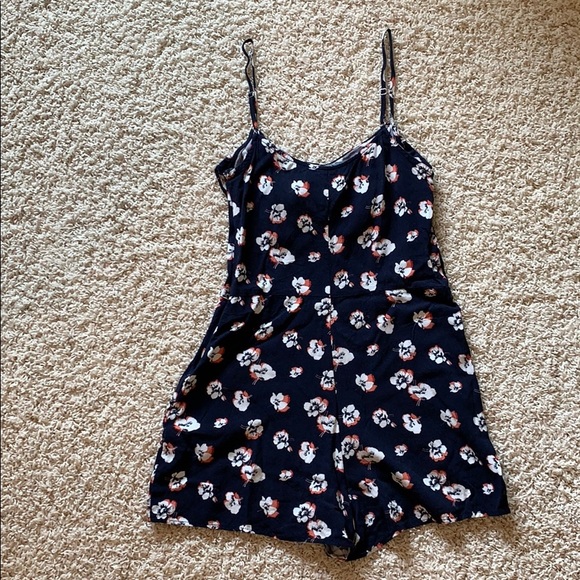 Abercrombie & Fitch Romper - Picture 3 of 5